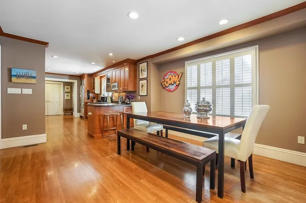 $3,399,000 | 10 Hallwood Road, Brookline, MA 02467