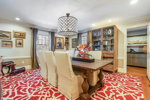 $3,399,000 | 10 Hallwood Road, Brookline, MA 02467