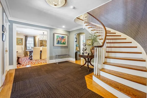 $3,399,000 | 10 Hallwood Road, Brookline, MA 02467