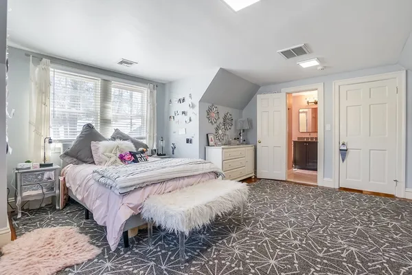 $3,399,000 | 10 Hallwood Road, Brookline, MA 02467