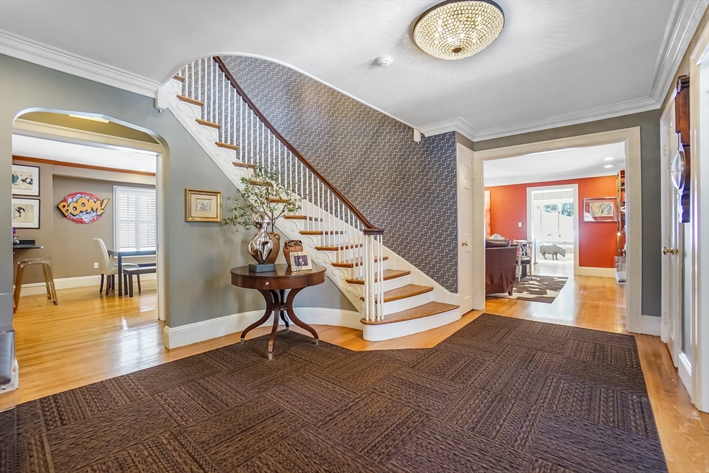 10 Hallwood Road Brookline, MA 02467 - Photo 3 of 42