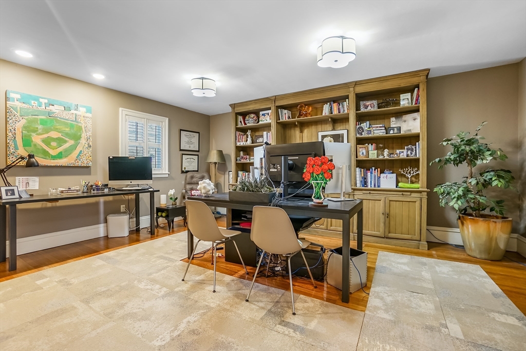 10 Hallwood Road Brookline, MA 02467 - Photo 31 of 42