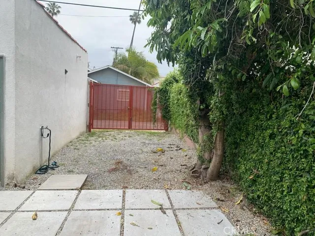 $2,099,000 | 908-910 Victoria, Venice, CA 90291