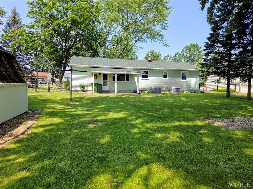 7225 Norman Road Wheatfield, NY 14120 - Photo 29 of 34