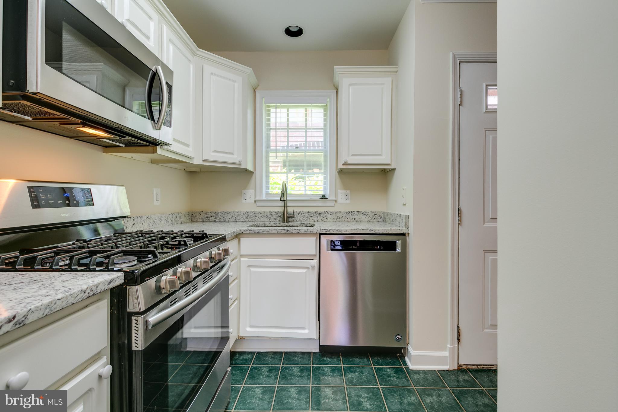 6916 Fairfax Drive, Unit 100 Arlington, VA 22213 - Photo 11 of 36