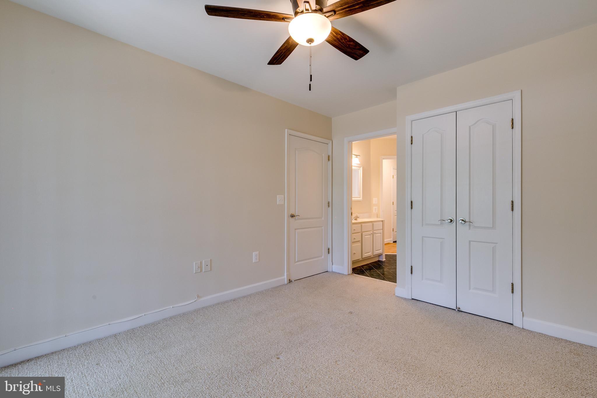6916 Fairfax Drive, Unit 100 Arlington, VA 22213 - Photo 19 of 36