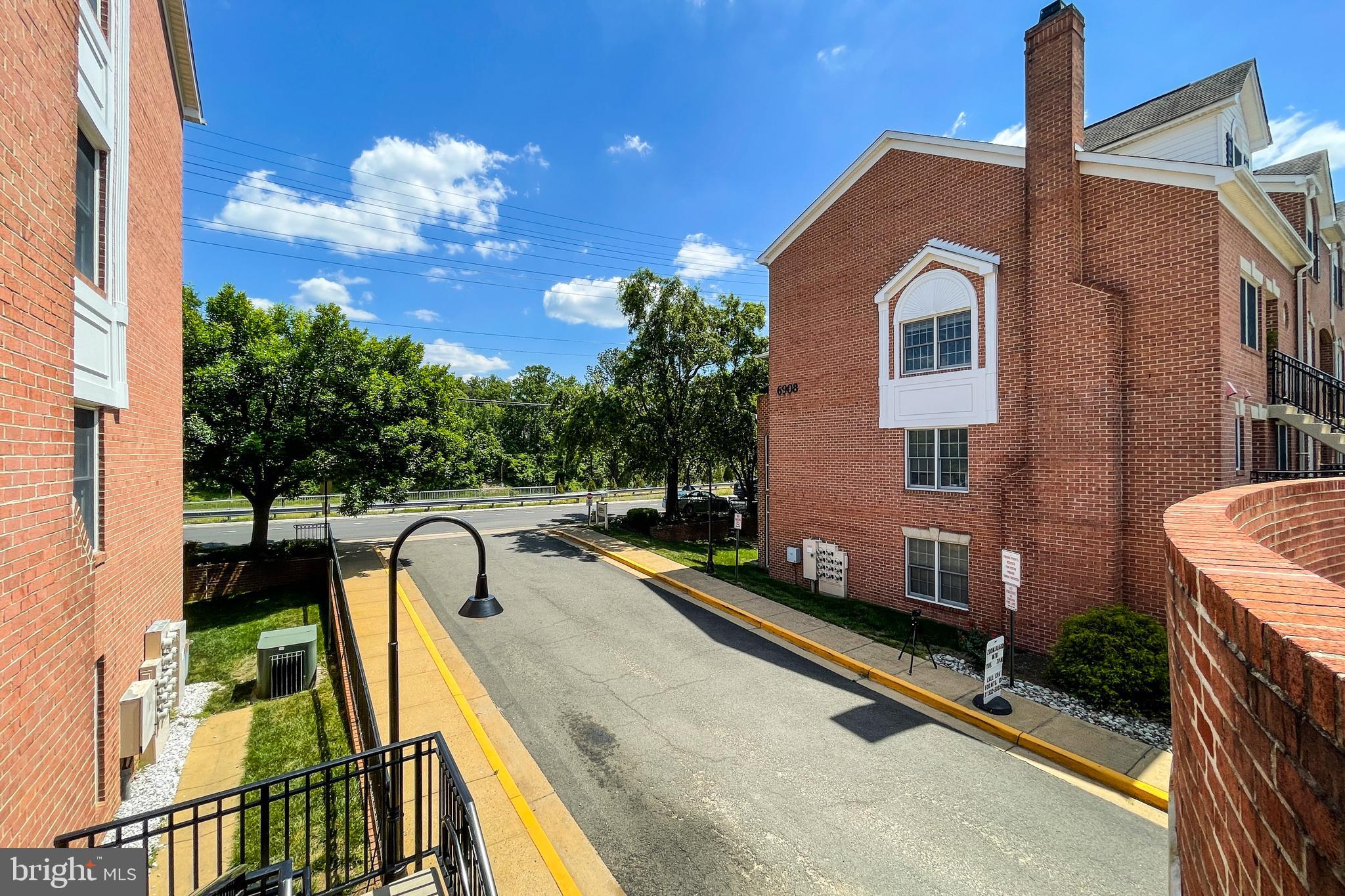 6916 Fairfax Drive, Unit 100 Arlington, VA 22213 - Photo 29 of 36