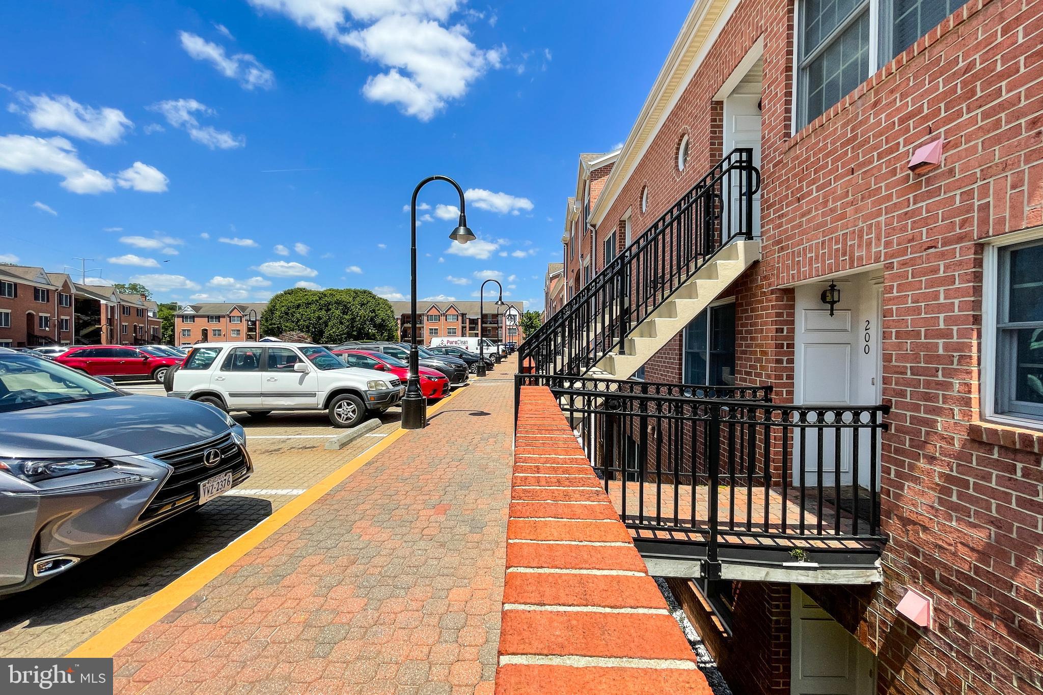 6916 Fairfax Drive, Unit 100 Arlington, VA 22213 - Photo 32 of 36