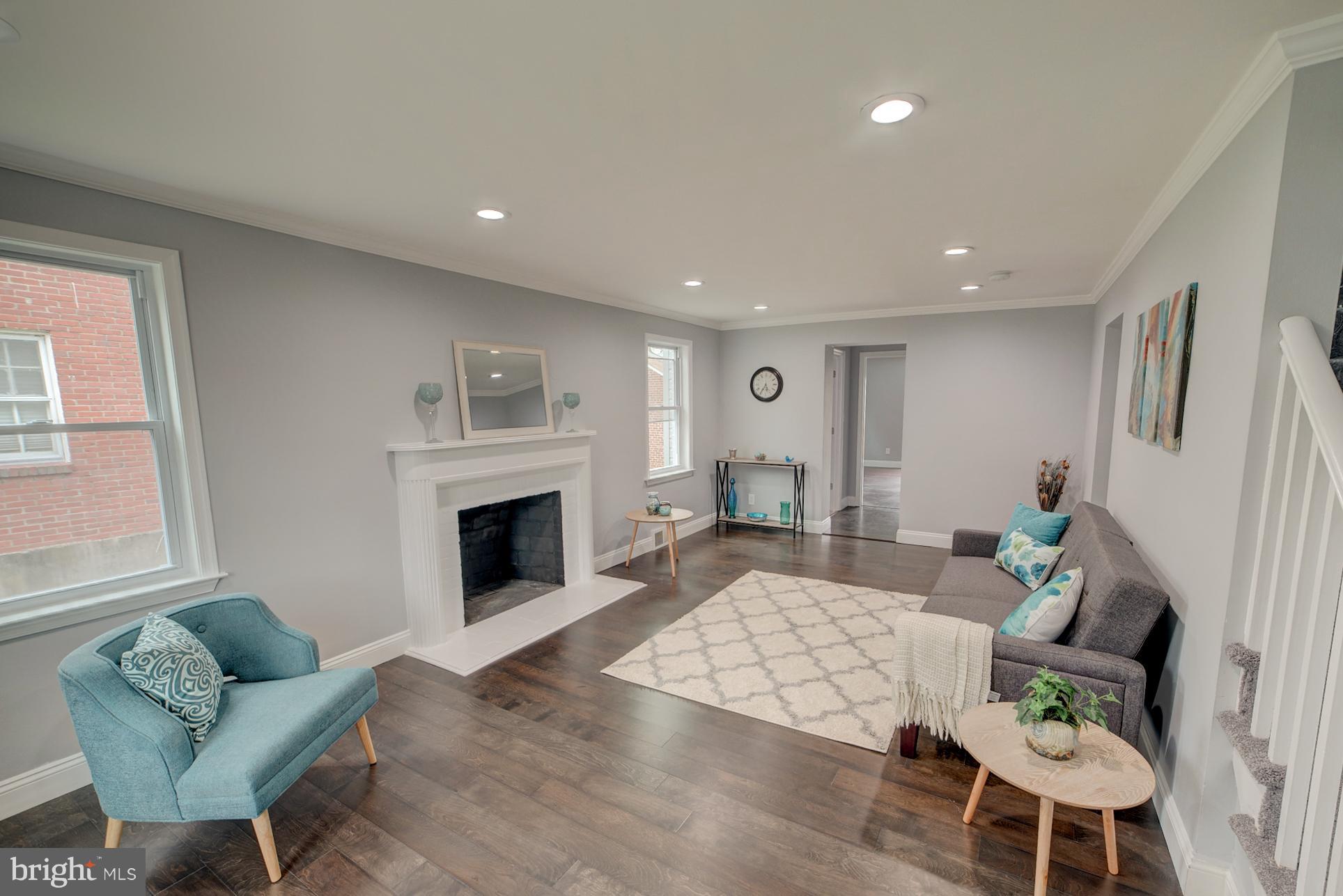 4210 Colonial Road Baltimore, MD 21208 - Photo 3 of 21 Living Room