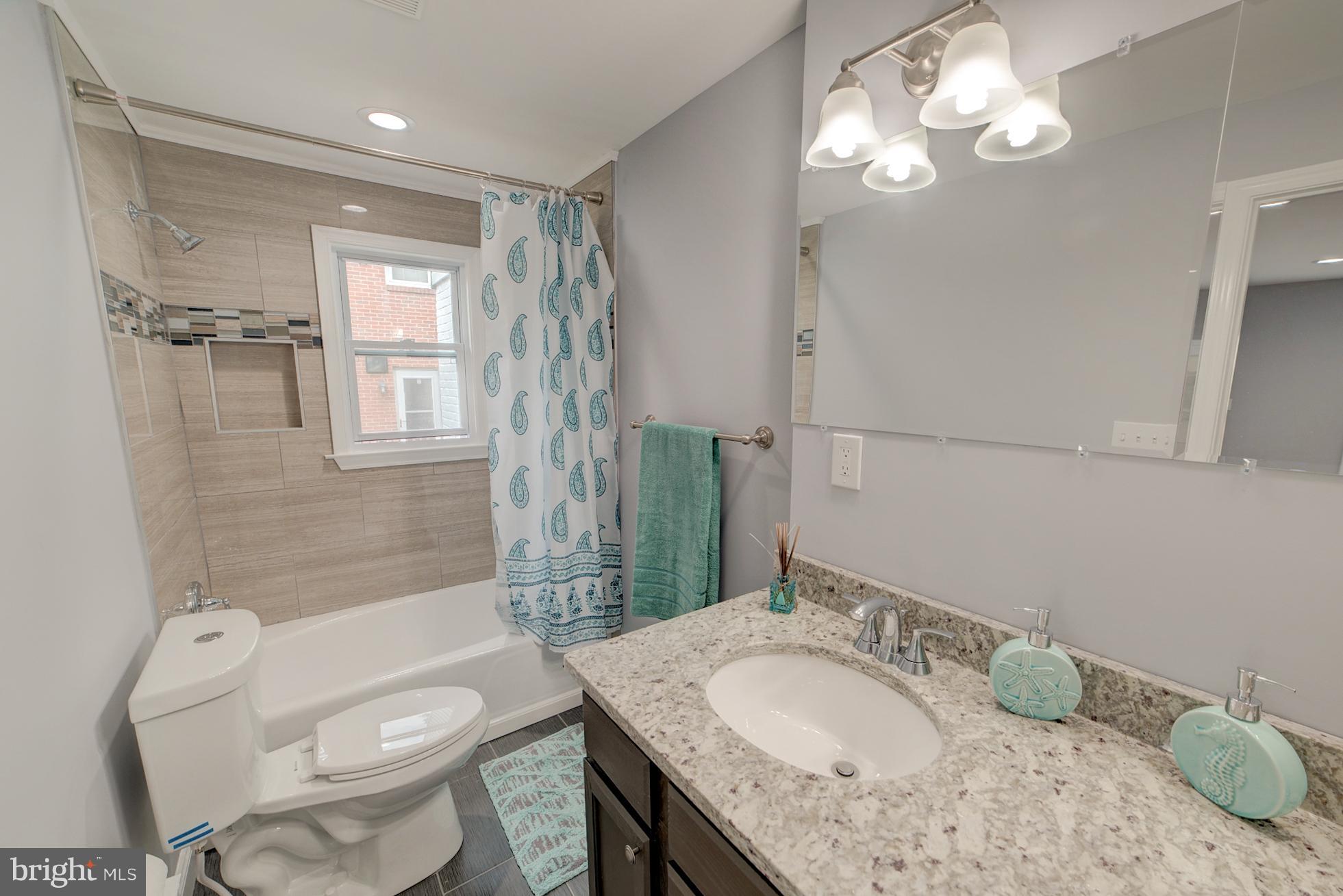 4210 Colonial Road Baltimore, MD 21208 - Photo 10 of 21 Bath (Master)