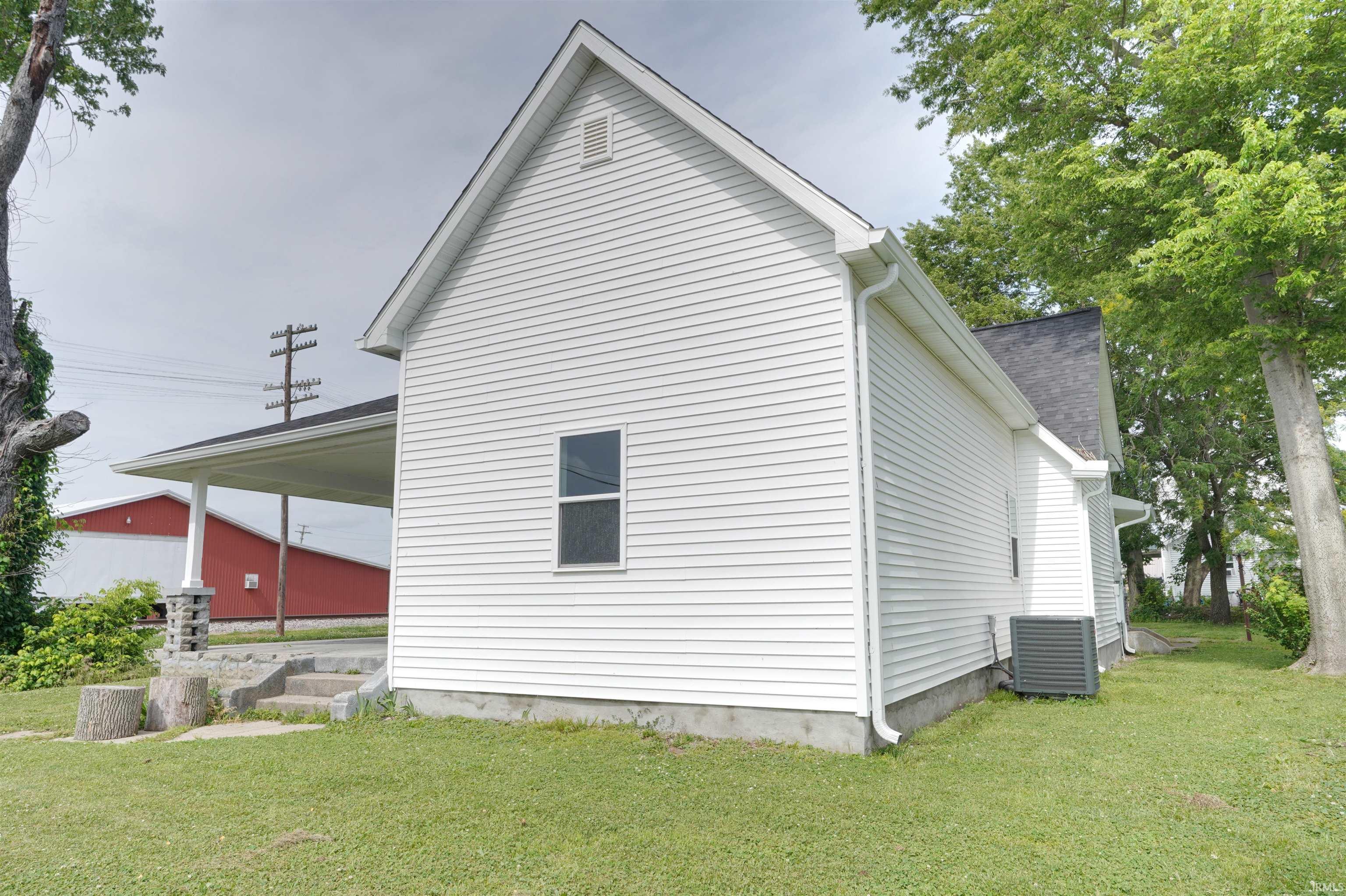 200 Southwest 1st Street Washington, IN 47501 - Photo 3 of 20