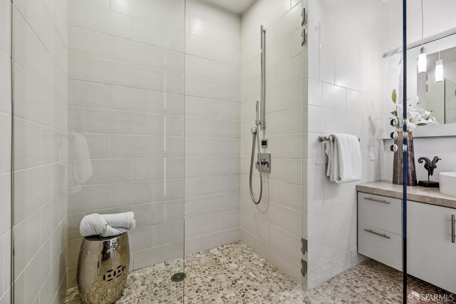 6 Mint Plaza, Unit 900A San Francisco, CA 94103 - Photo 41 of 55 a bathroom with a shower