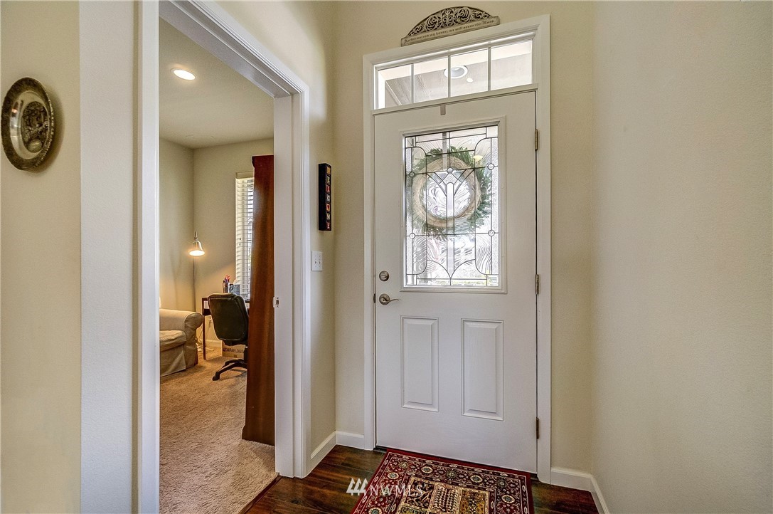 17743 Southeast 189th Street Renton, WA 98058 - Photo 3 of 25 Gallery Image 3