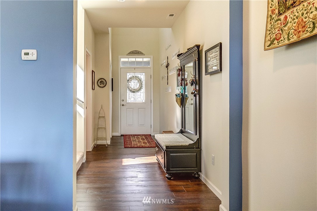 17743 Southeast 189th Street Renton, WA 98058 - Photo 5 of 25 Gallery Image 5