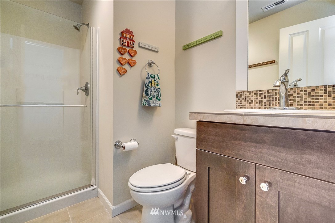 17743 Southeast 189th Street Renton, WA 98058 - Photo 6 of 25 Gallery Image 6