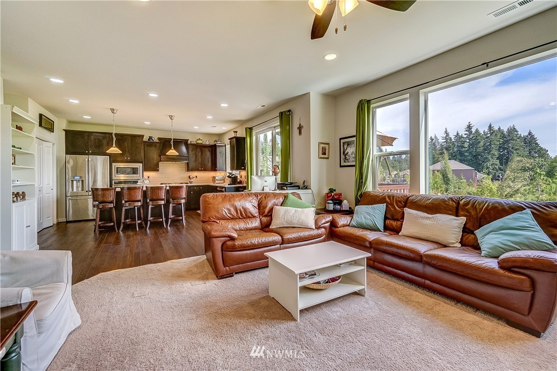 17743 Southeast 189th Street Renton, WA 98058 - Photo 9 of 25 Gallery Image 9