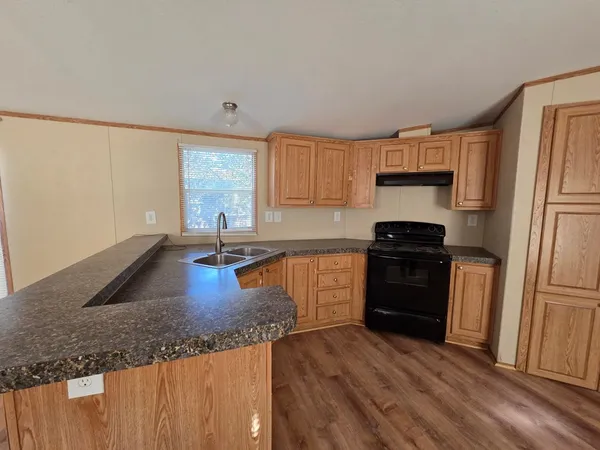 $1,200 | 169 Fort Worth Street, Bandera, TX 78003