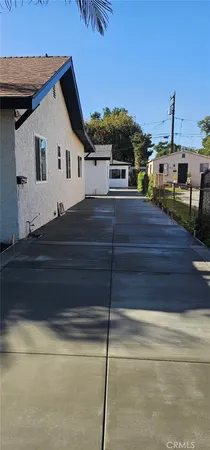 a view of multiple house