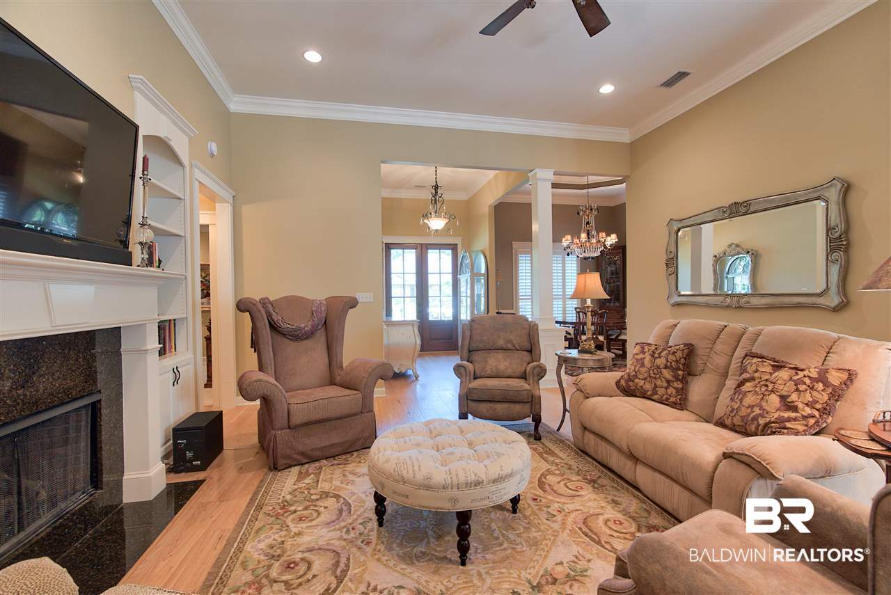 466 Dover Street Fairhope, AL 36532 - Photo 4 of 40