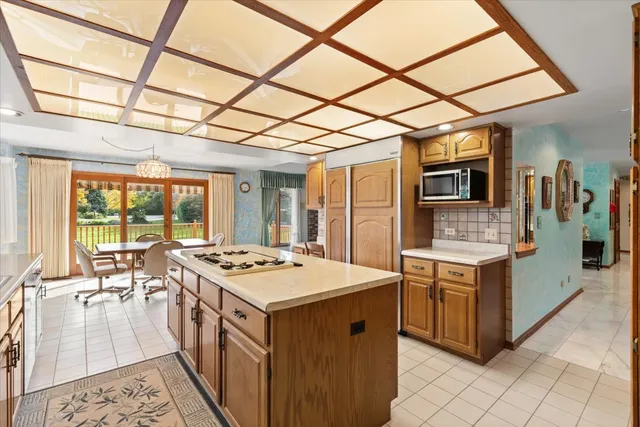 $669,900 | 703 Newcastle Lane, Prospect Heights, IL 60070