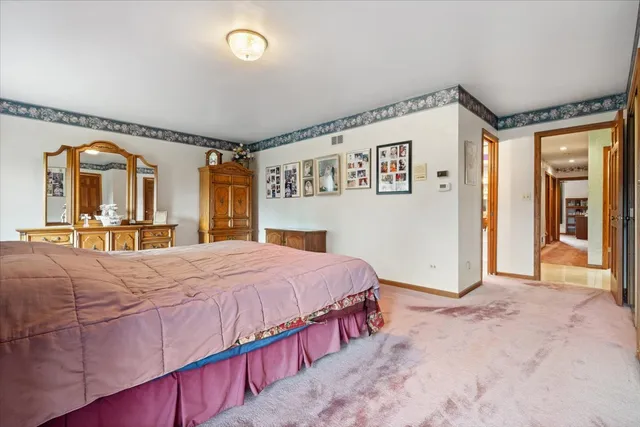 $669,900 | 703 Newcastle Lane, Prospect Heights, IL 60070