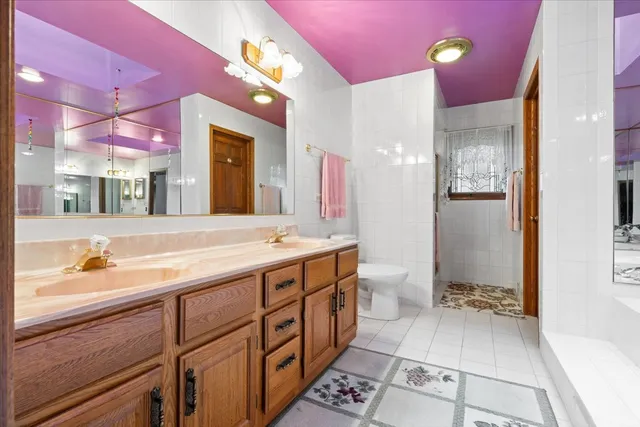 $669,900 | 703 Newcastle Lane, Prospect Heights, IL 60070