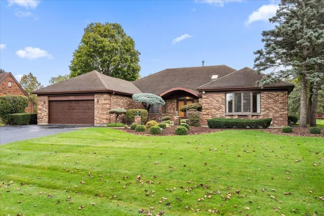 $669,900 | 703 Newcastle Lane, Prospect Heights, IL 60070