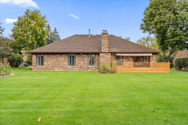 $669,900 | 703 Newcastle Lane, Prospect Heights, IL 60070