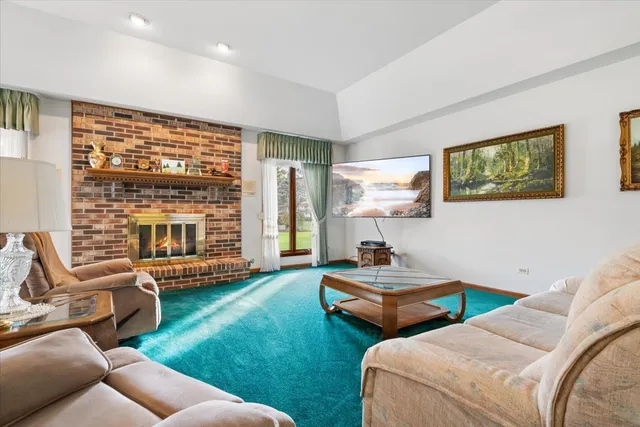 $669,900 | 703 Newcastle Lane, Prospect Heights, IL 60070