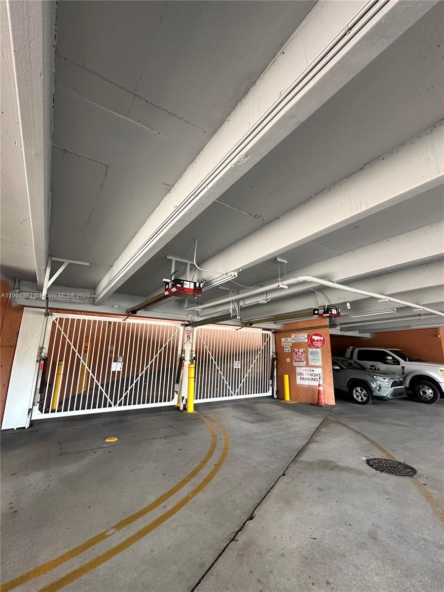 199 Southwest 12th Avenue, Unit 519B Miami, FL 33130 - Photo 23 of 25 a view of parking area