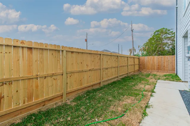 $699,990 | 5703-g & 5703h Balbo Street, Houston, TX 77091