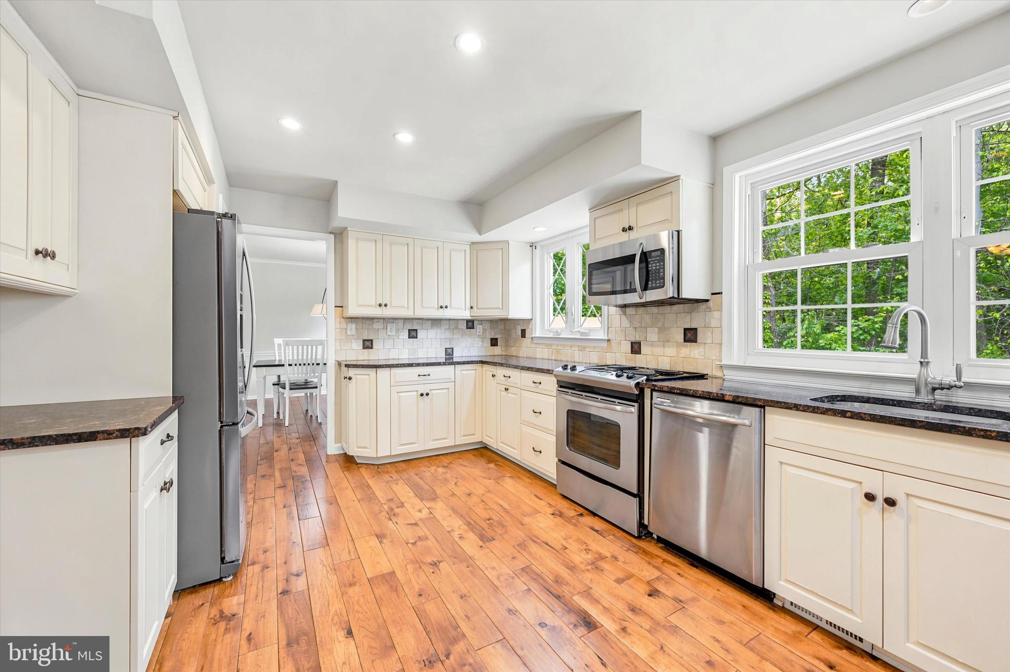 700 Broad View Road Exton, PA 19341 - Photo 8 of 45