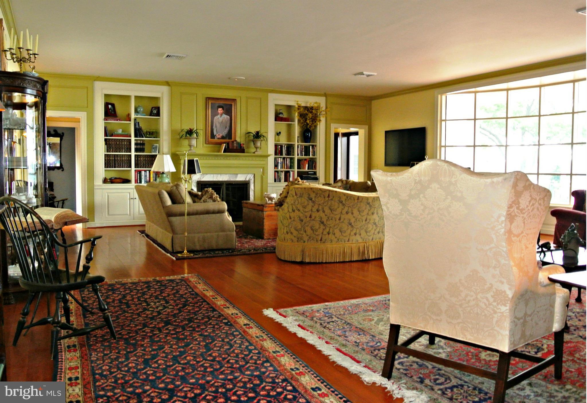 10140 3rd Point Road Chestertown, MD 21620 - Photo 6 of 30 Living Room