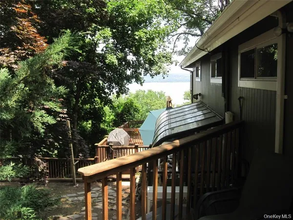 $1,975 | 909 Rte 9W, Nyack, NY 10960