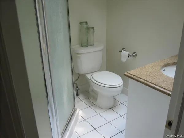 $1,975 | 909 Rte 9W, Nyack, NY 10960