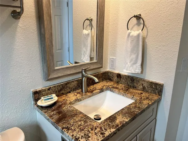 $6,900 | 6154 Midnight Pass Road, Unit B07, Sarasota, FL 34242
