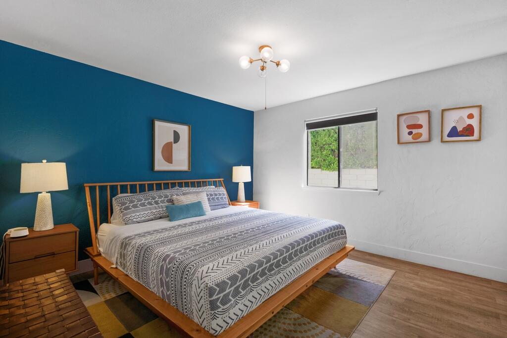 3060 East Verona Road Palm Springs, CA 92262 - Photo 18 of 33 a bedroom with a bed and a night stand