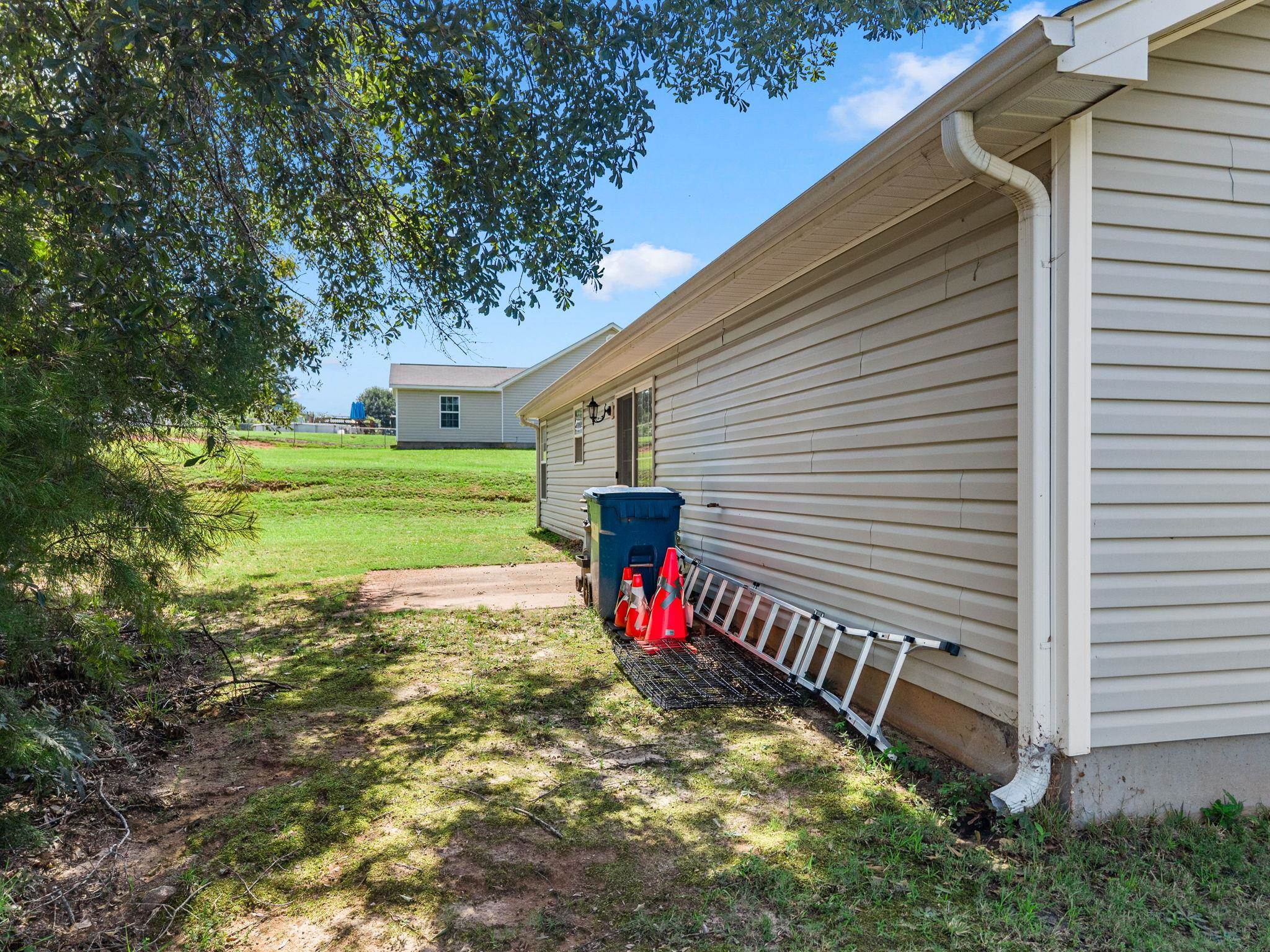 207 Gibbs Road Wellford, SC 29385 - Photo 26 of 34 Gallery Image 26
