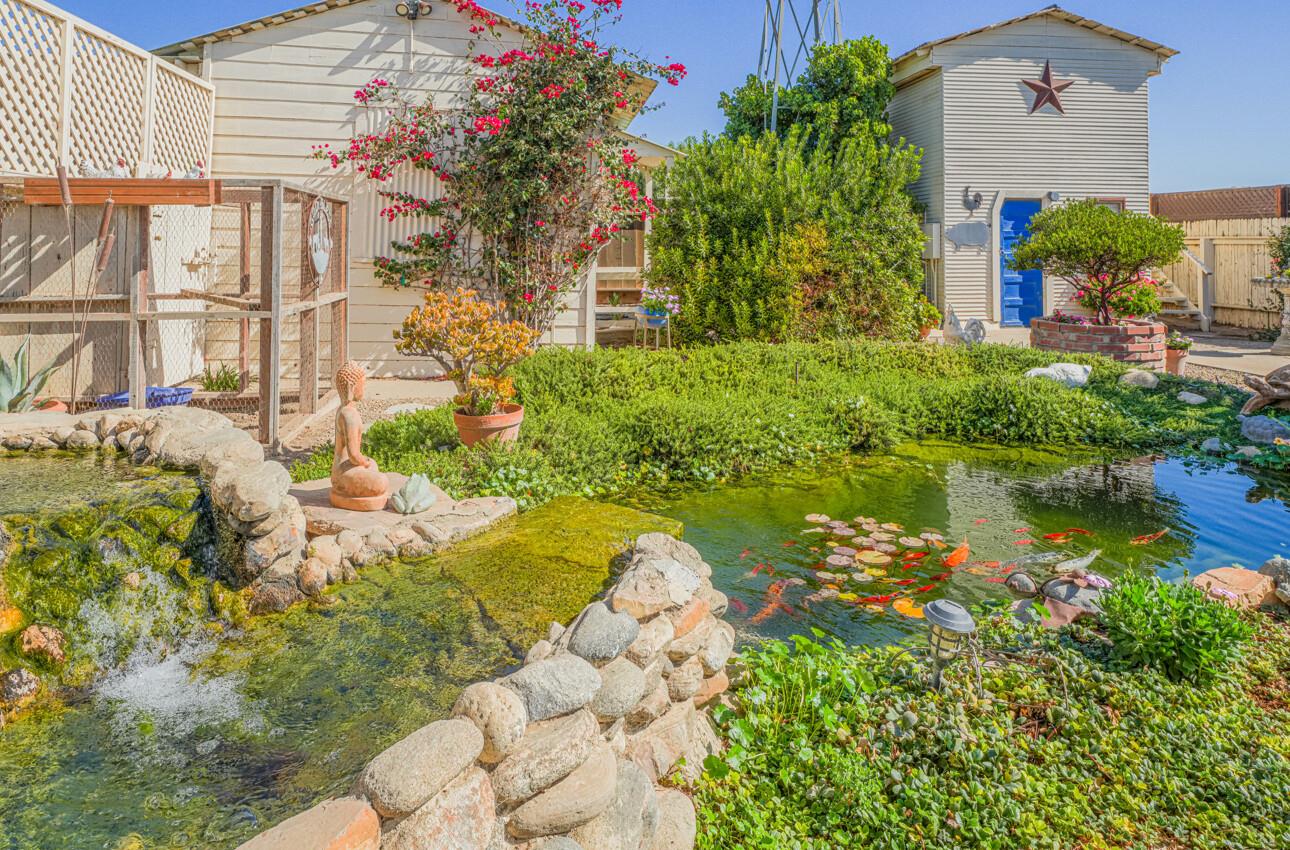 36121 Mile End Road Soledad, CA 93960 - Photo 1 of 1 a view of a garden with plants