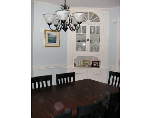 60 Cloverdale Road, Unit 1 Newton, MA 02461 - Photo 4 of 5