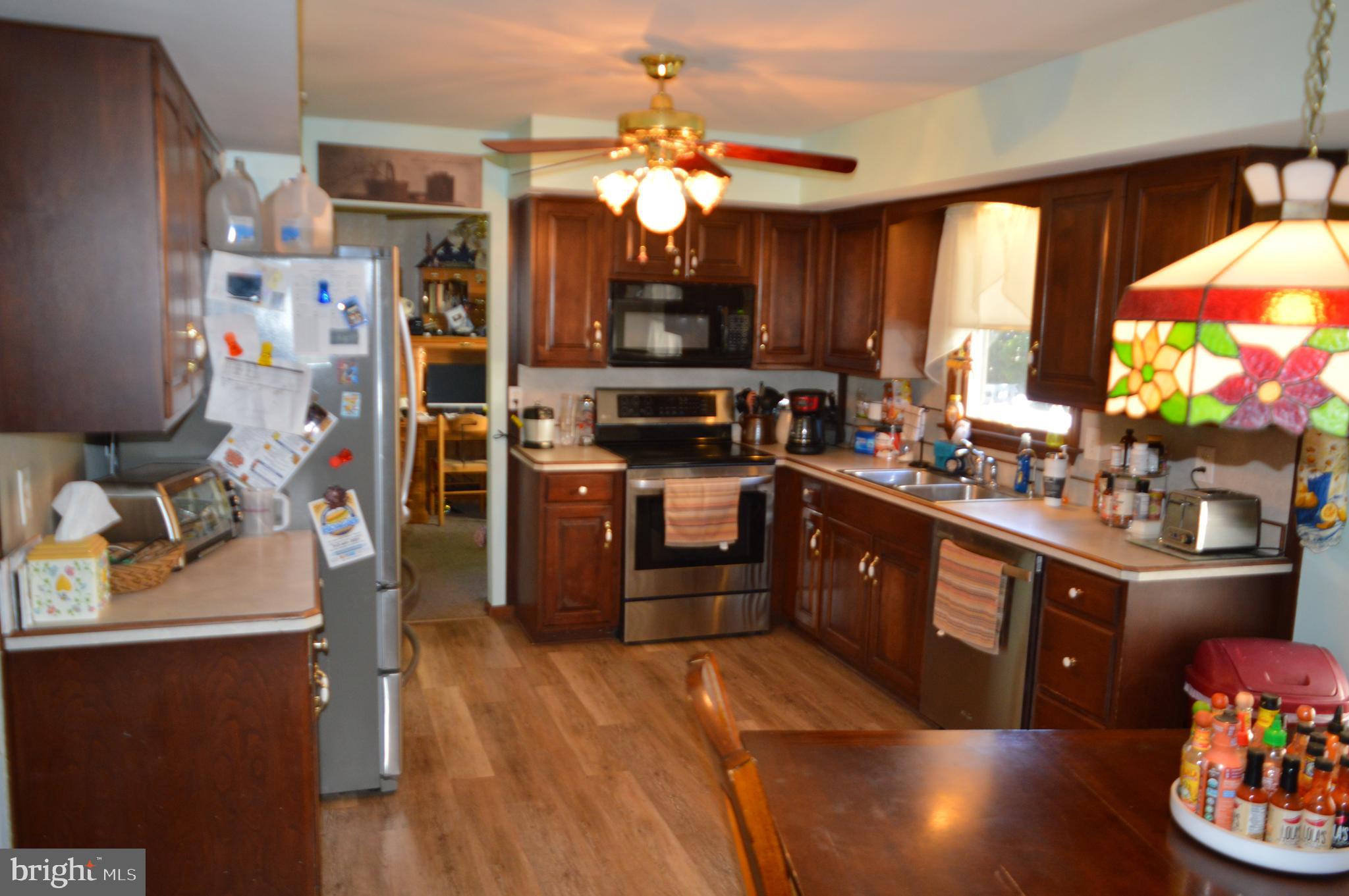 4705 Alisan Road Reading, PA 19606 - Photo 10 of 21 Gallery Image 10