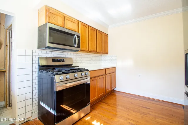 $287,900 | 301 South Chamberlain Avenue, Rockwood, TN 37854