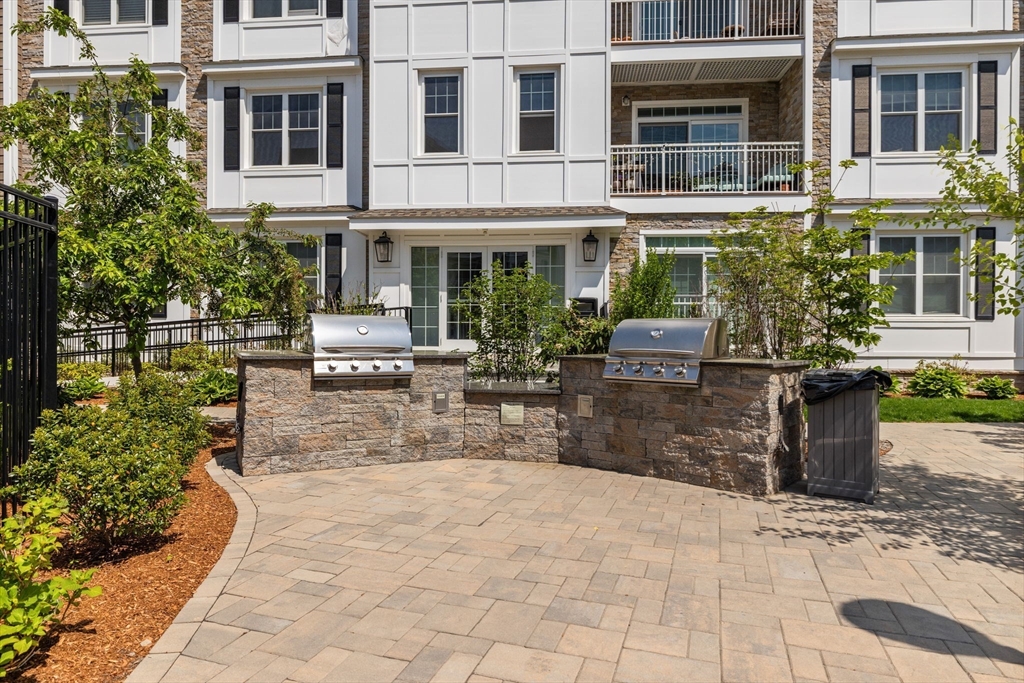 320 Middlesex Avenue, Unit B109 Medford, MA 02155 - Photo 13 of 21