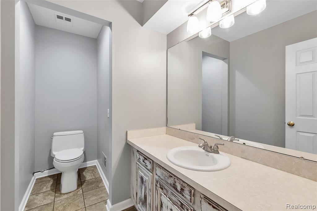 25735 Rutledge Crossing Farmington Hills, MI 48335 - Photo 21 of 53
