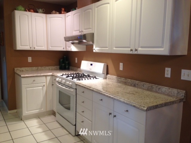 8073 Kispiox Road Blaine, WA 98230 - Photo 2 of 25 Gallery Image 2