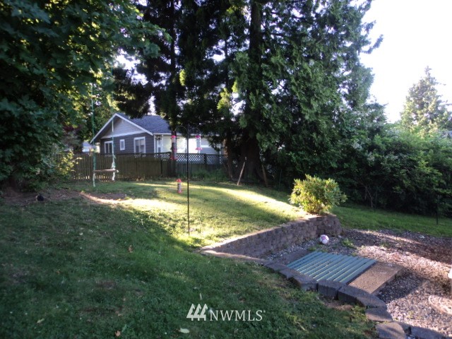 8073 Kispiox Road Blaine, WA 98230 - Photo 12 of 25 Gallery Image 12