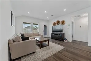 $1,850 | 5231 Mossdale Blf Lane, Spring, TX 77373