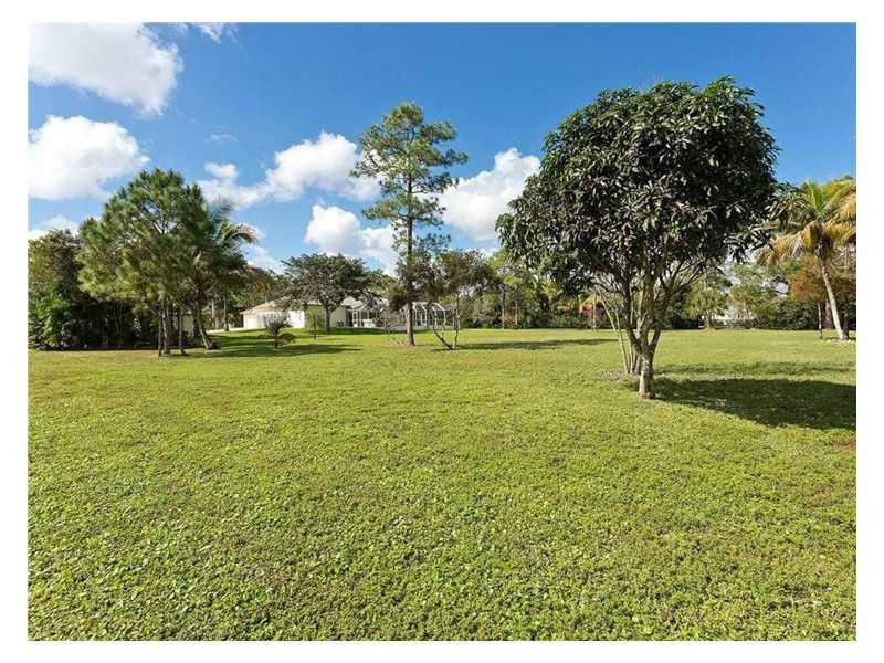 5404 Duckweed Road Lake Worth, FL 33449 - Photo 27 of 35 Exterior Front