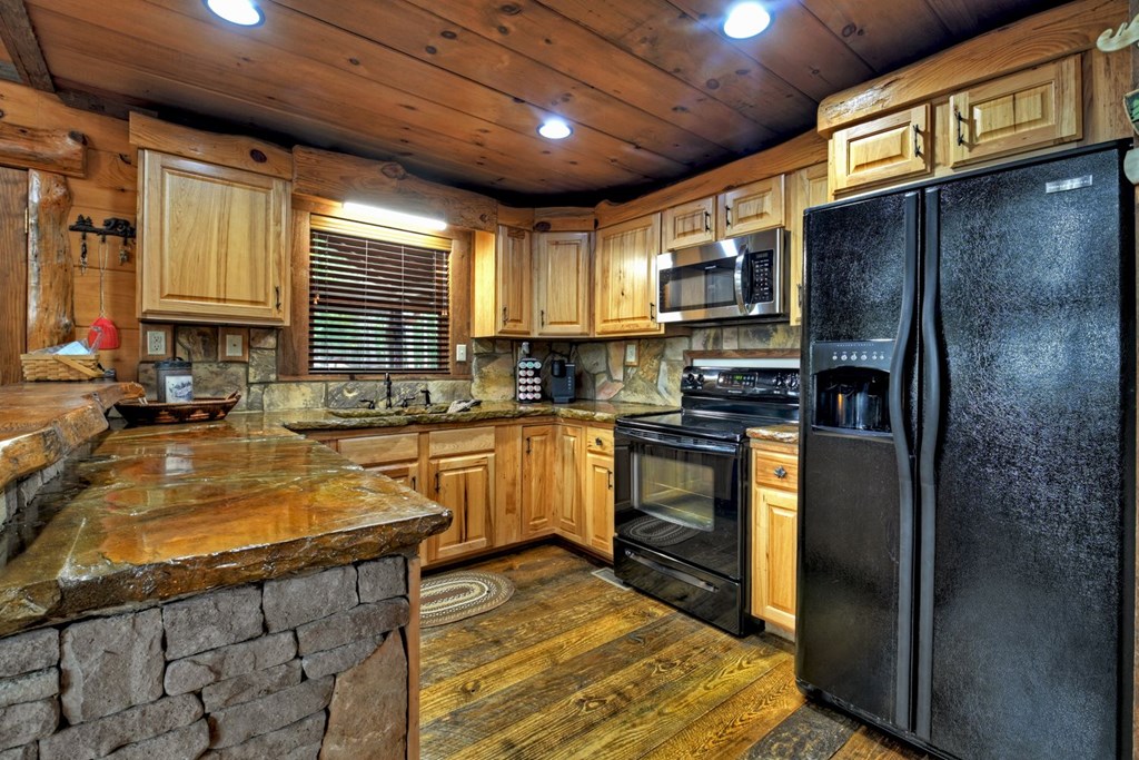 215 Kells Ridge Drive Ellijay, GA 30540 - Photo 16 of 43 Gallery Image 16