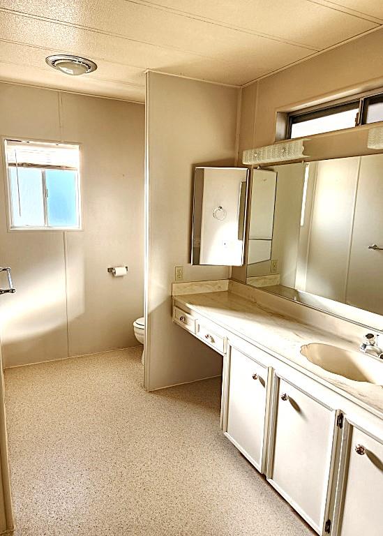 10113 Shamrock Lode Grass Valley, CA 95949 - Photo 6 of 34 a bathroom with a sink and a mirror